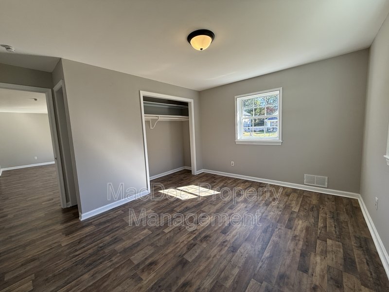 187 Brooks Drive property image