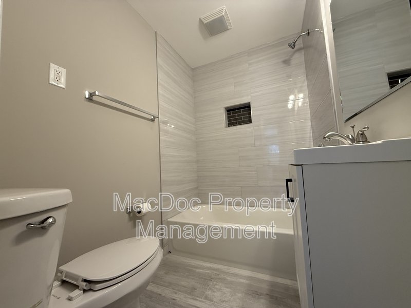 187 Brooks Drive property image