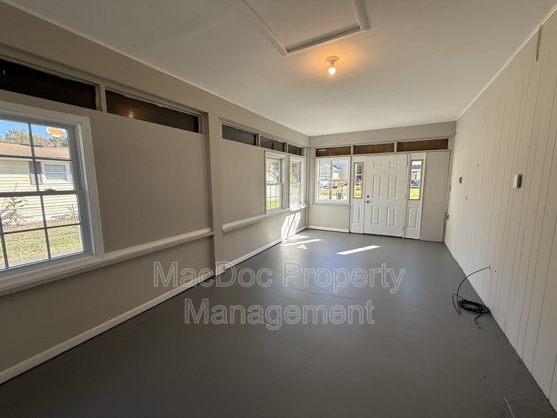 187 Brooks Drive property image