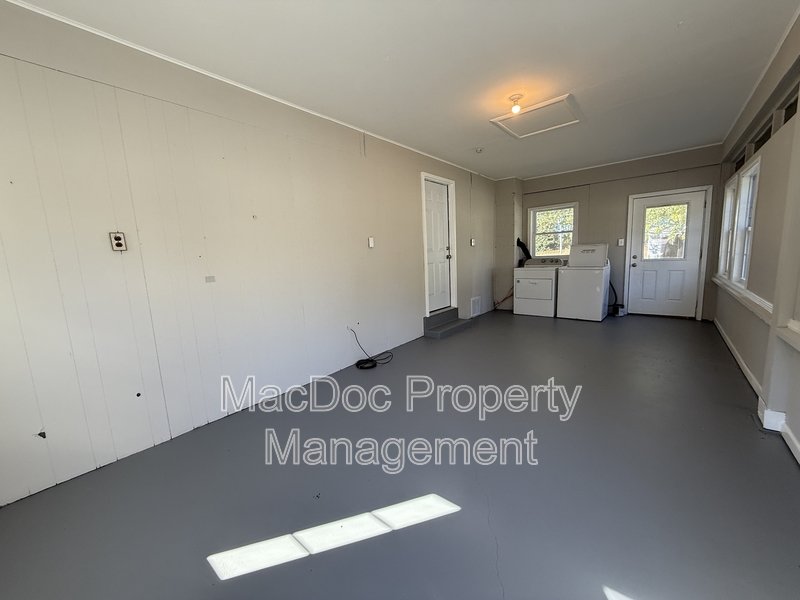 187 Brooks Drive property image