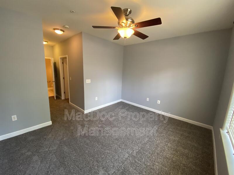 621 Cobblestone Boulevard T3 property image