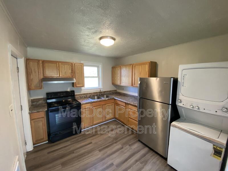 114-116 Loch Lane Drive Apt 8 property image