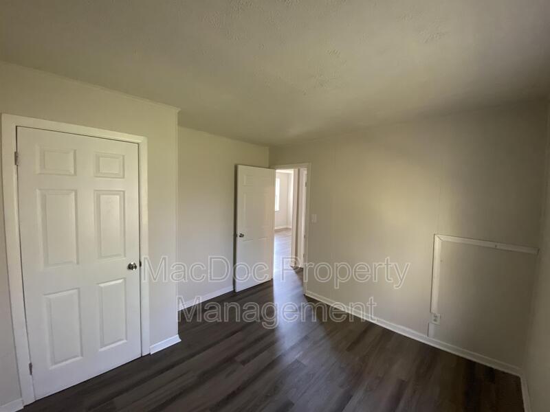 114-116 Loch Lane Drive Apt 8 property image