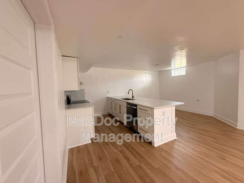 10402 Laurel Ridge Way - BASEMENT Downstairs Apt property image