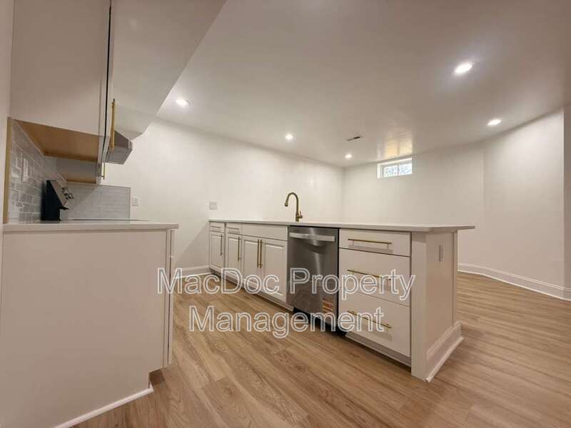 10402 Laurel Ridge Way - BASEMENT Downstairs Apt property image