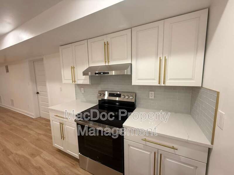 10402 Laurel Ridge Way - BASEMENT Downstairs Apt property image