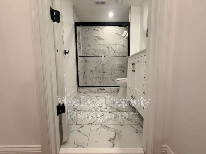 10402 Laurel Ridge Way - BASEMENT Downstairs Apt property image