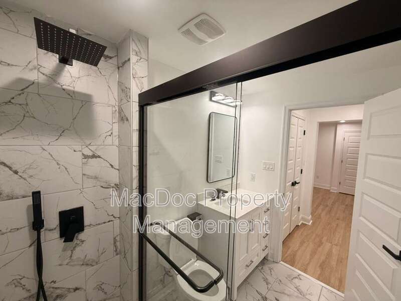 10402 Laurel Ridge Way - BASEMENT Downstairs Apt property image