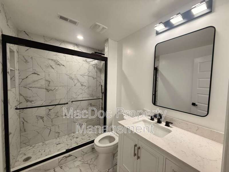 10402 Laurel Ridge Way - BASEMENT Downstairs Apt property image