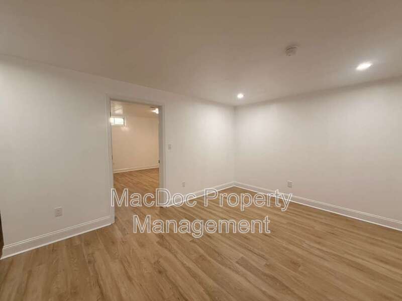 10402 Laurel Ridge Way - BASEMENT Downstairs Apt property image