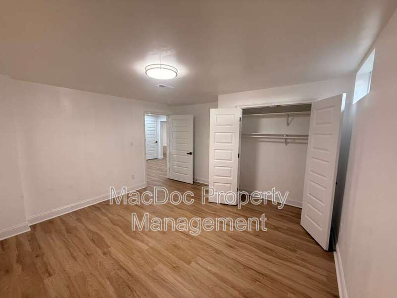 10402 Laurel Ridge Way - BASEMENT Downstairs Apt property image
