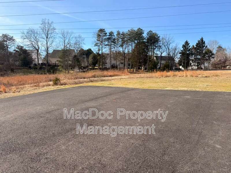 10402 Laurel Ridge Way - BASEMENT Downstairs Apt property image