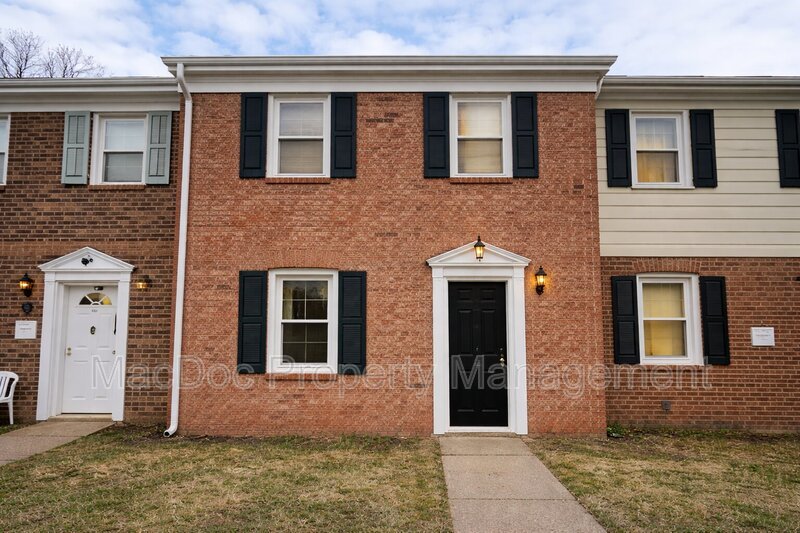 405 Olde Greenwich Circle property image