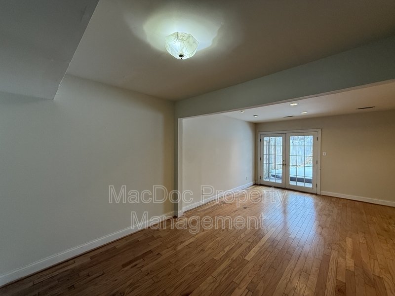 405 Olde Greenwich Circle property image