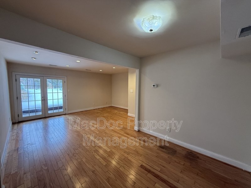 405 Olde Greenwich Circle property image