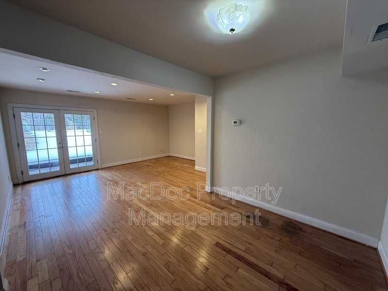 405 Olde Greenwich Circle property image