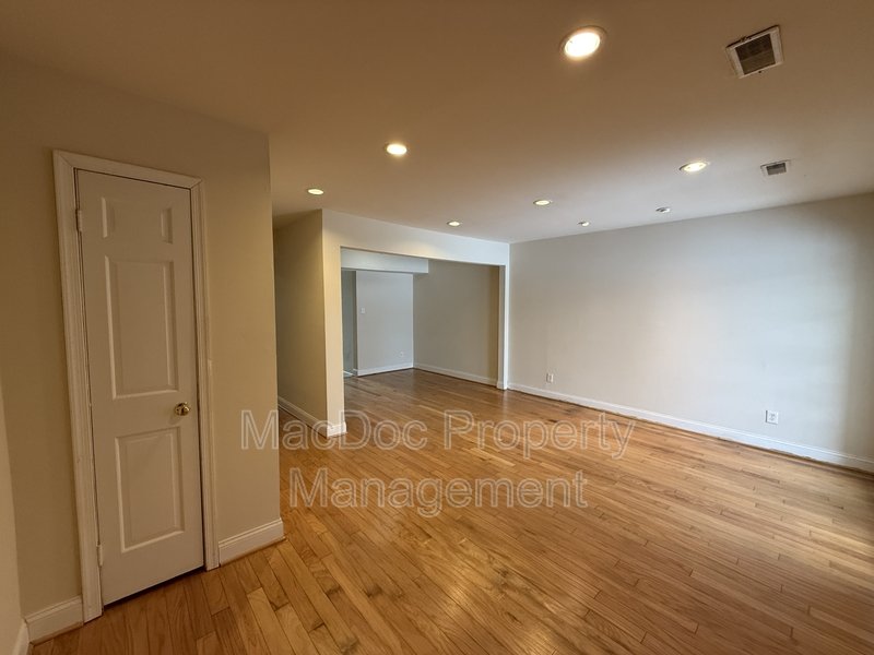 405 Olde Greenwich Circle property image