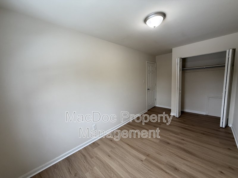 405 Olde Greenwich Circle property image