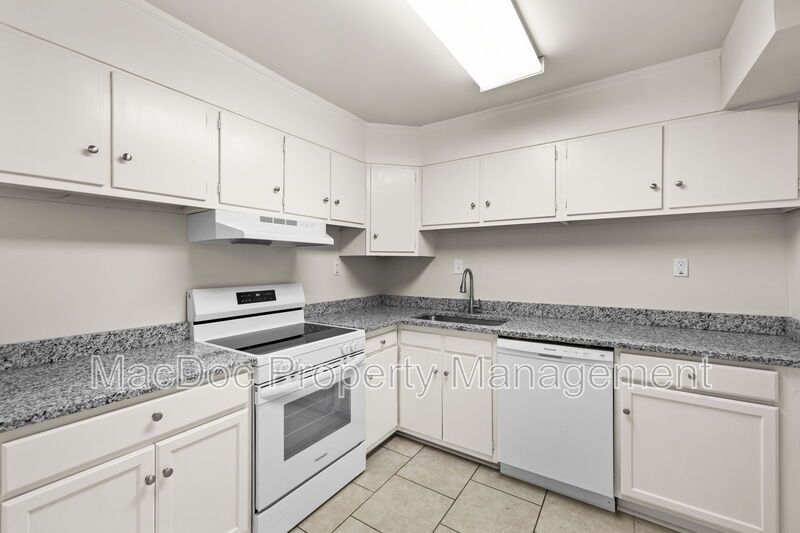 129 Hickok Circle property image