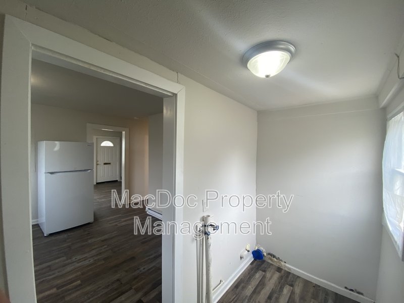 1500 Airport Avenue property image