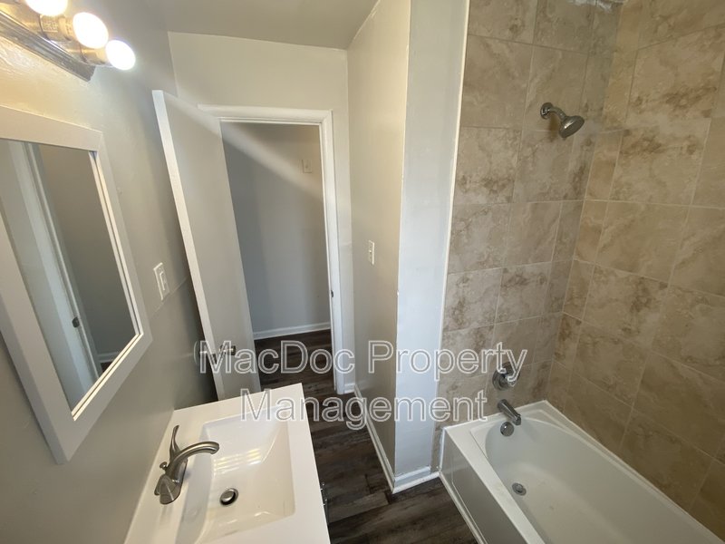 1500 Airport Avenue property image