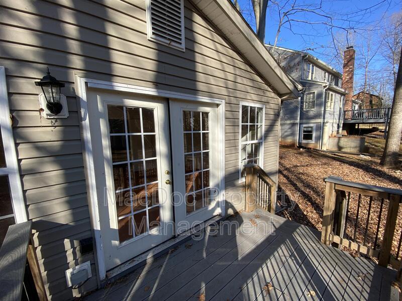 117 Edgehill Drive property image