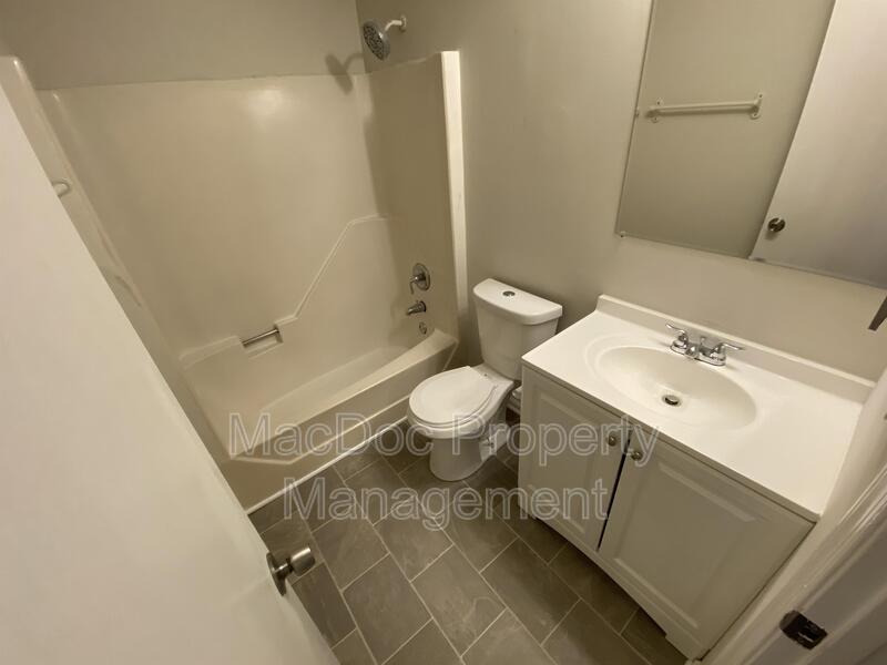 14 Manchester Court property image