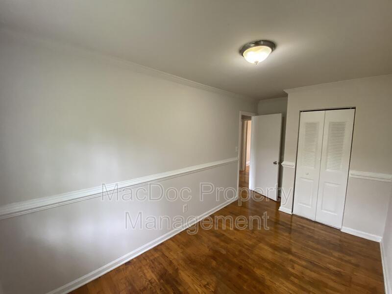 719 Olde Greenwich Circle property image