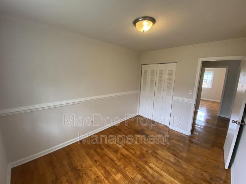 719 Olde Greenwich Circle property image