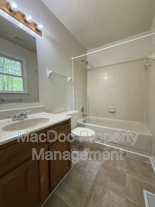 12909 Dubin Dr property image
