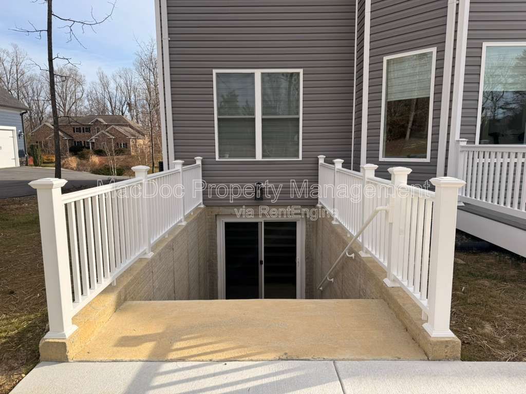 10402 Laurel Ridge Way - BASEMENT Downstairs Apt Fredericksburg, VA 22408 property image