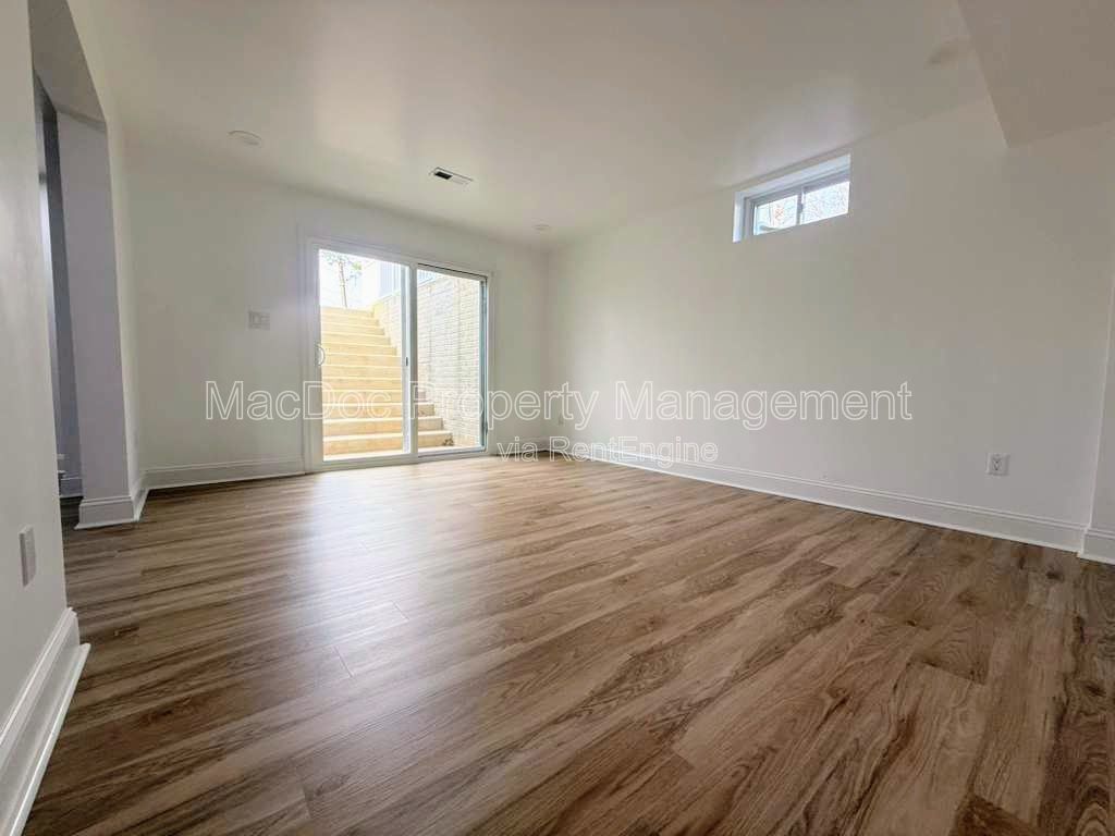 10402 Laurel Ridge Way - BASEMENT Downstairs Apt Fredericksburg, VA 22408 property image