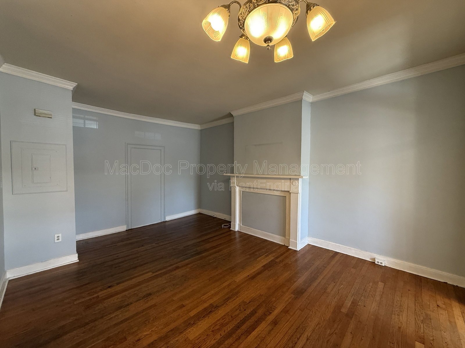 604 Caroline Street - Apt 2 Fredericksburg, VA 22401 property image