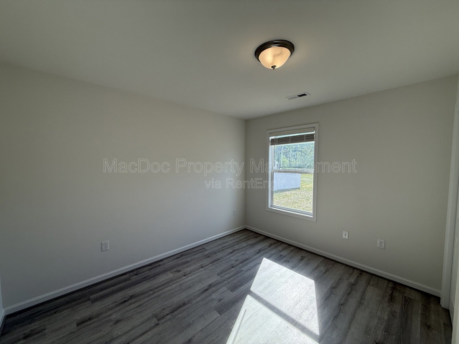 990 Ebb Tide Drive Colonial Beach, VA 22443 property image