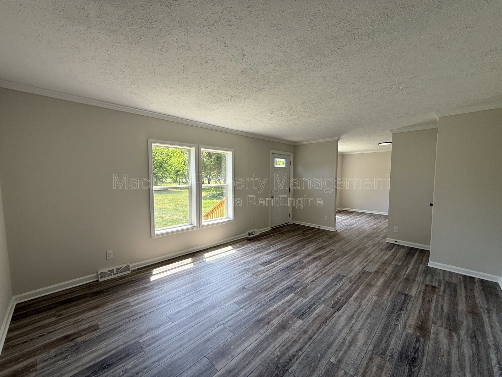 10504 Benchmark Road Fredericksburg, VA 22408 property image