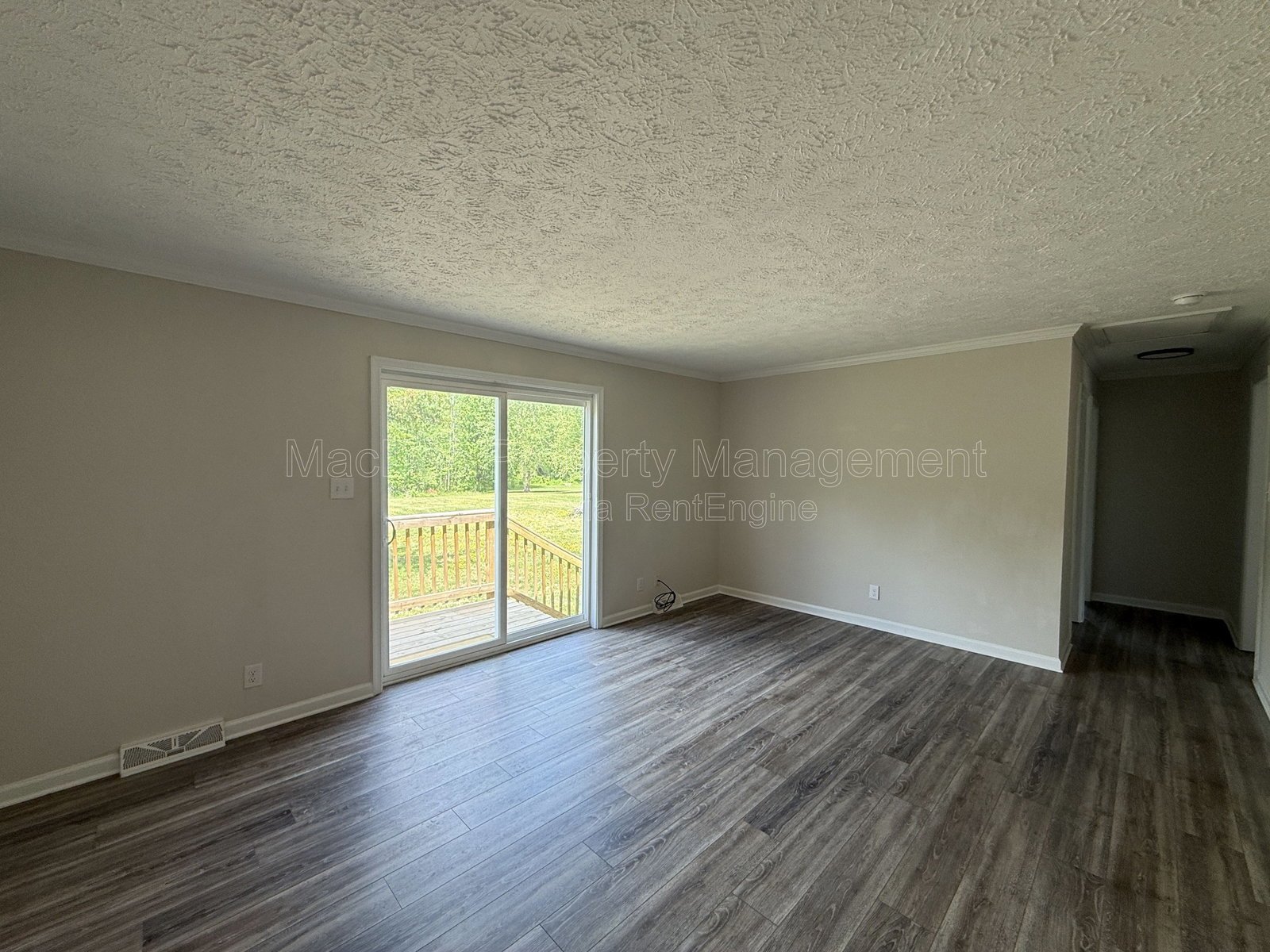 10504 Benchmark Road Fredericksburg, VA 22408 property image