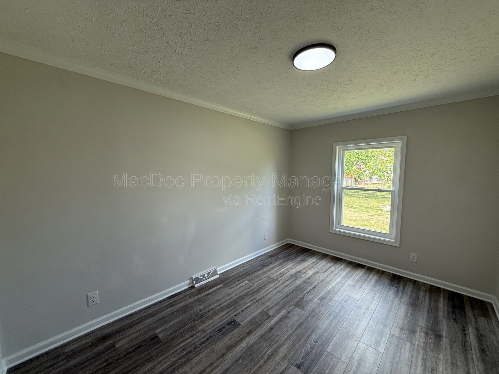 10504 Benchmark Road Fredericksburg, VA 22408 property image