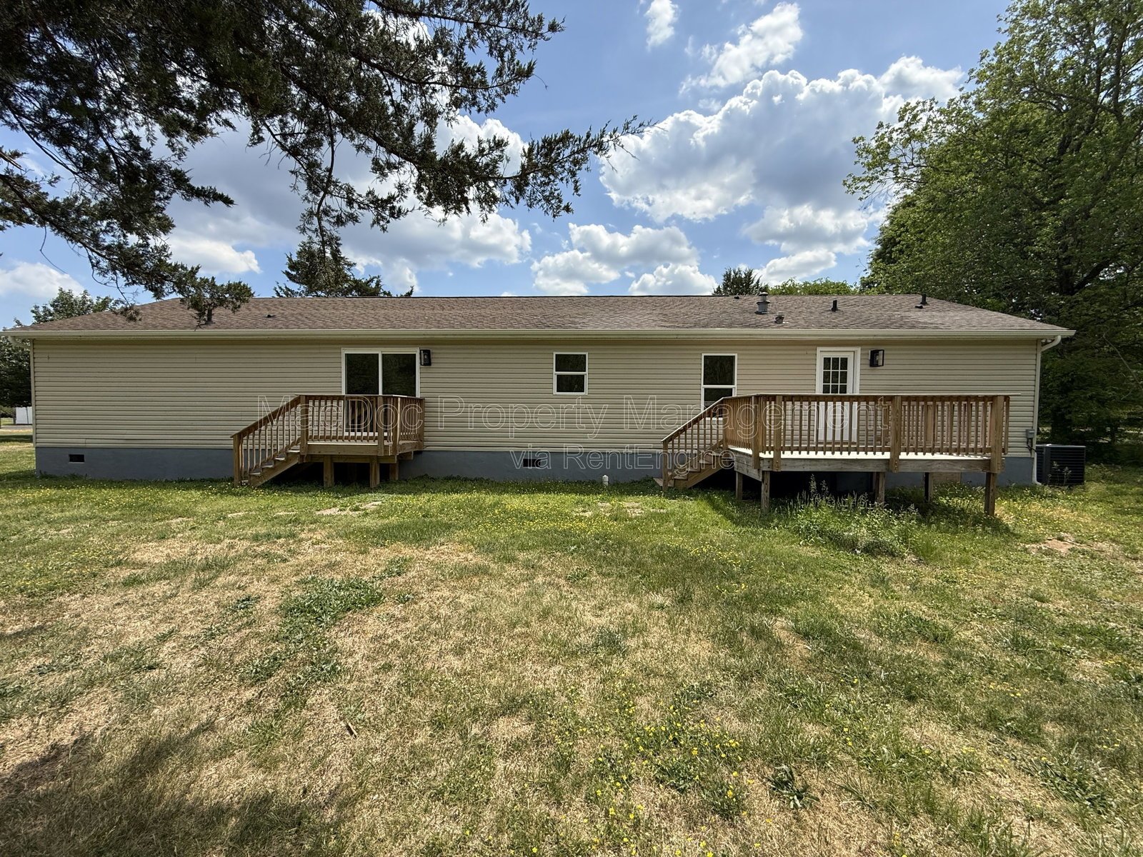 10504 Benchmark Road Fredericksburg, VA 22408 property image