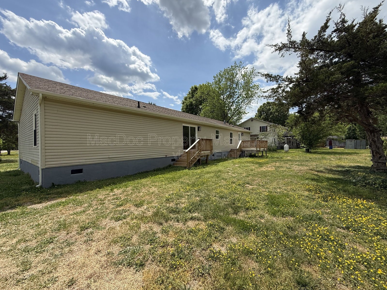 10504 Benchmark Road Fredericksburg, VA 22408 property image