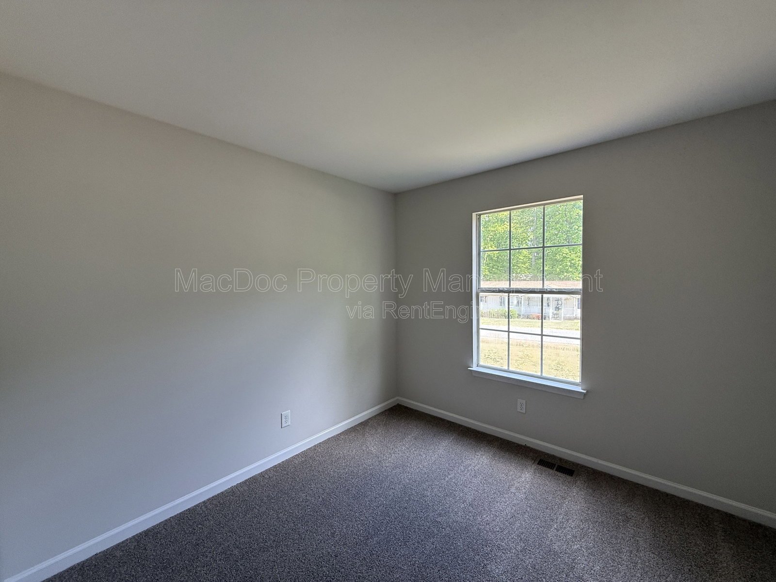 10910 Chesterwood Drive Spotsylvania, VA 22553 property image