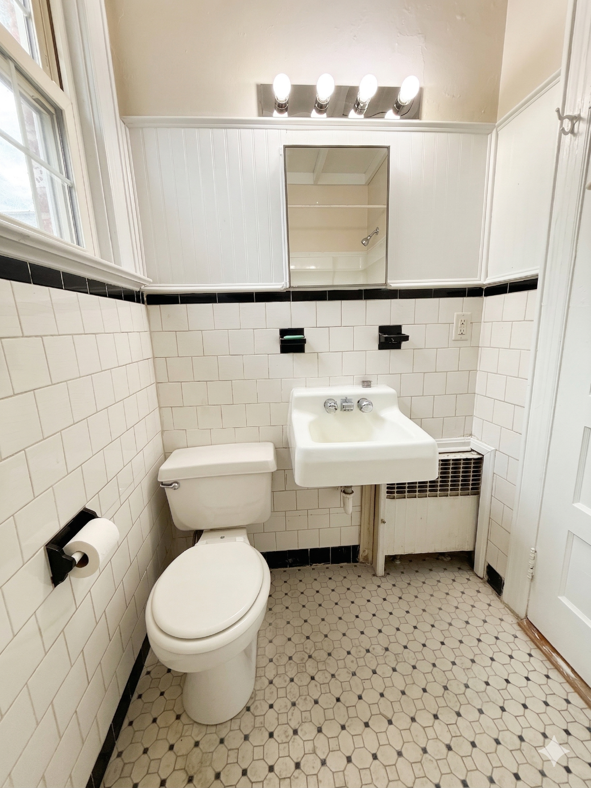 1003 Kenmore Avenue Apt 1 Fredericksburg, VA 22401 property image