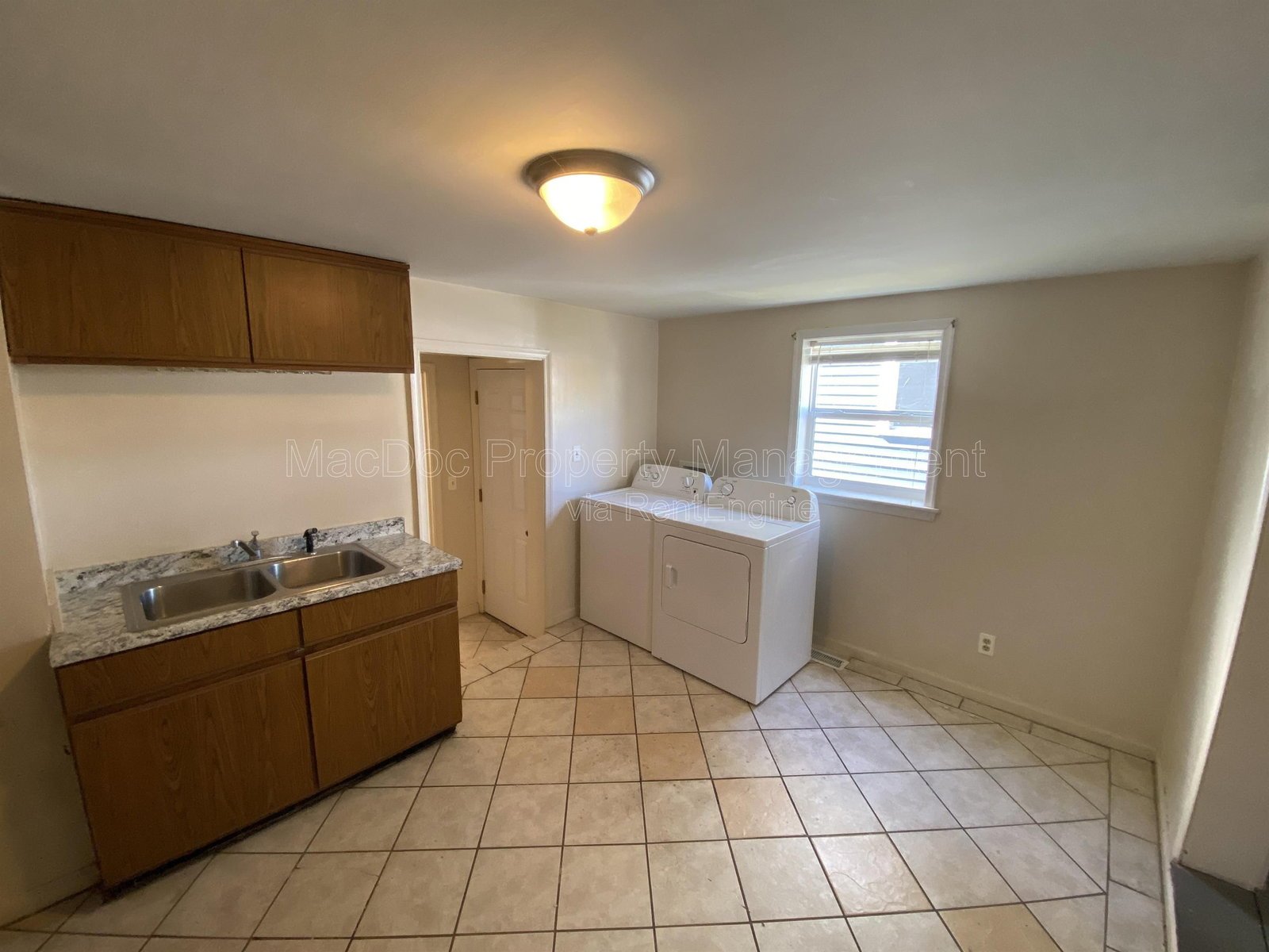 1414 Princess Anne Street Fredericksburg, VA 22401 property image