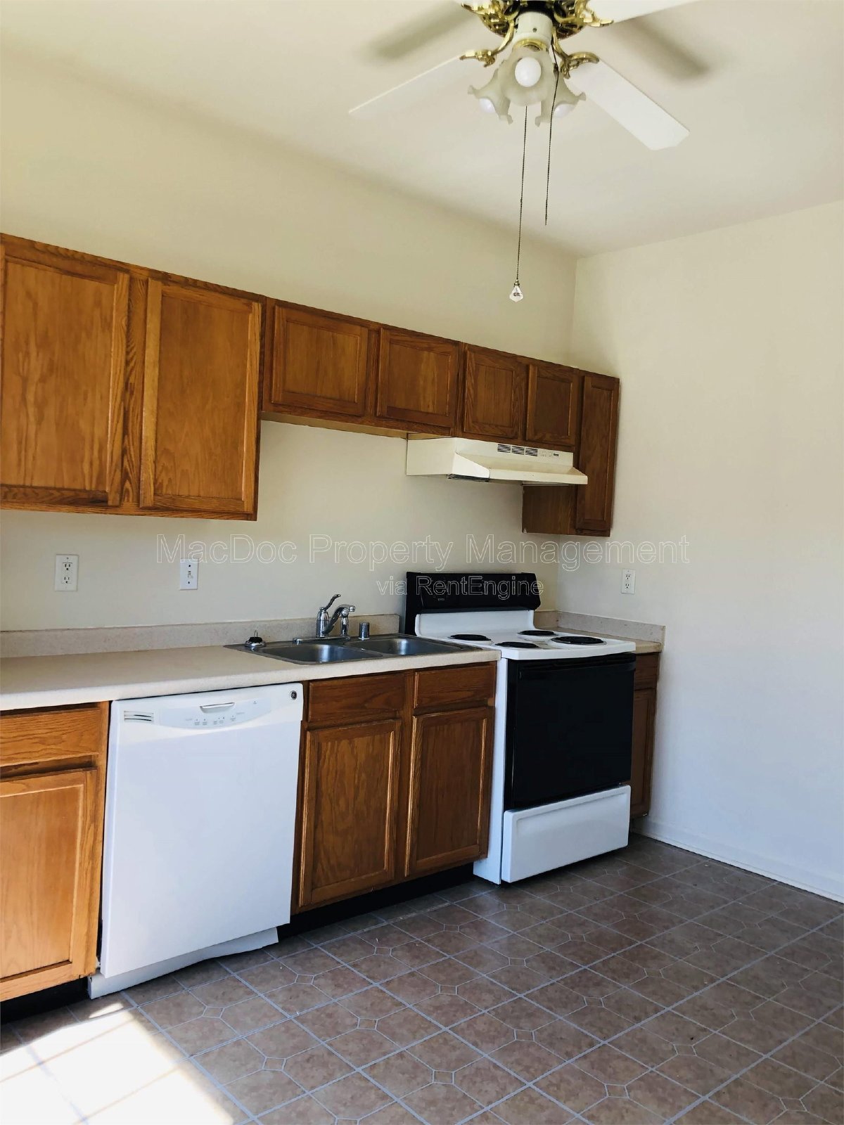 11009 Bevin Drive Fredricksburg, VA 22408 property image