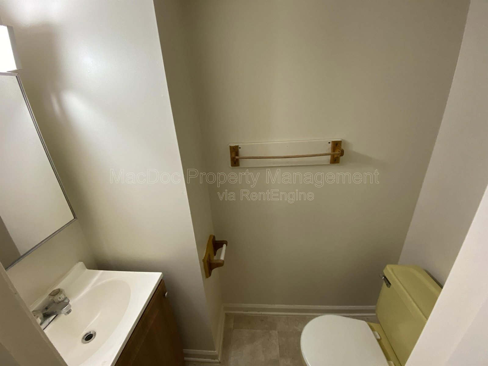 706 Olde Greenwich Circle Fredricksburg, VA 22408 property image