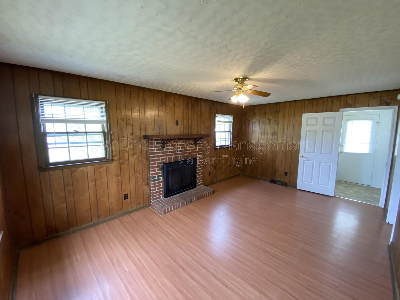 1804 Sherwood Drive Fredericksburg, VA 22405 property image