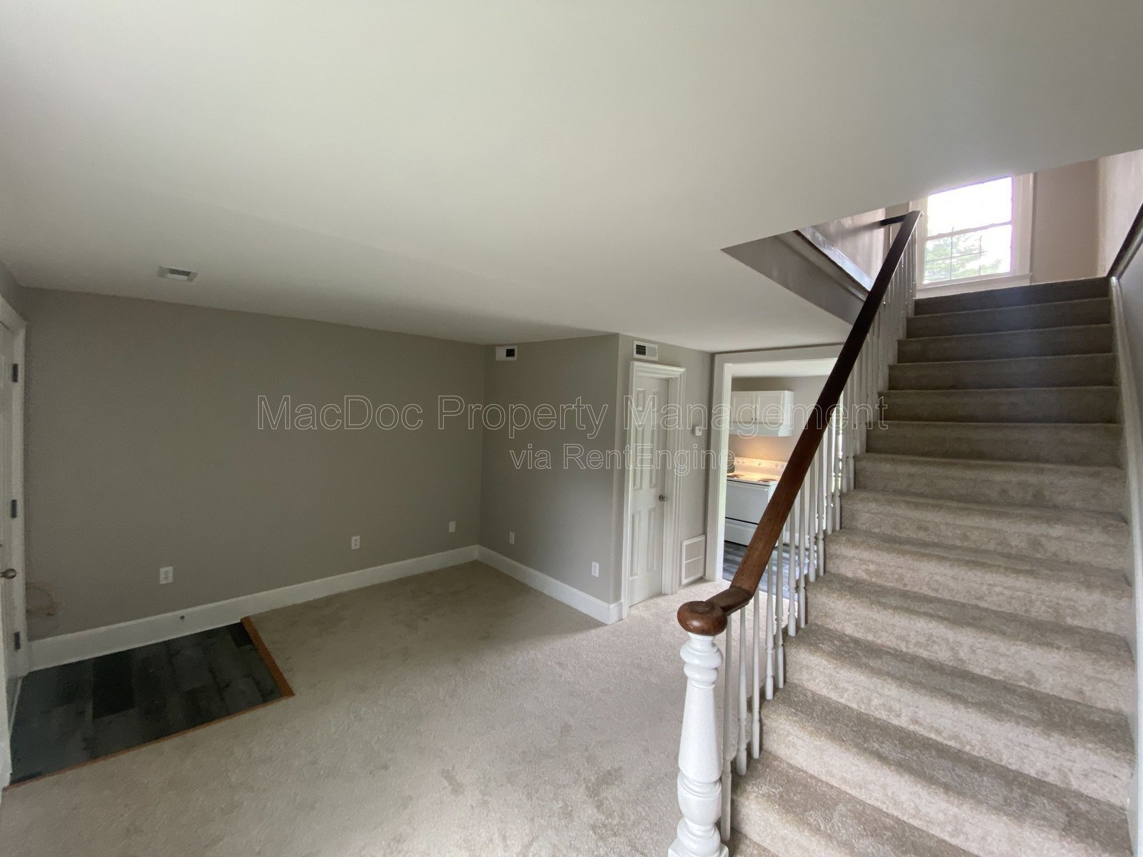 210 Milford Street Unit B Bowling Green, VA 22427 property image