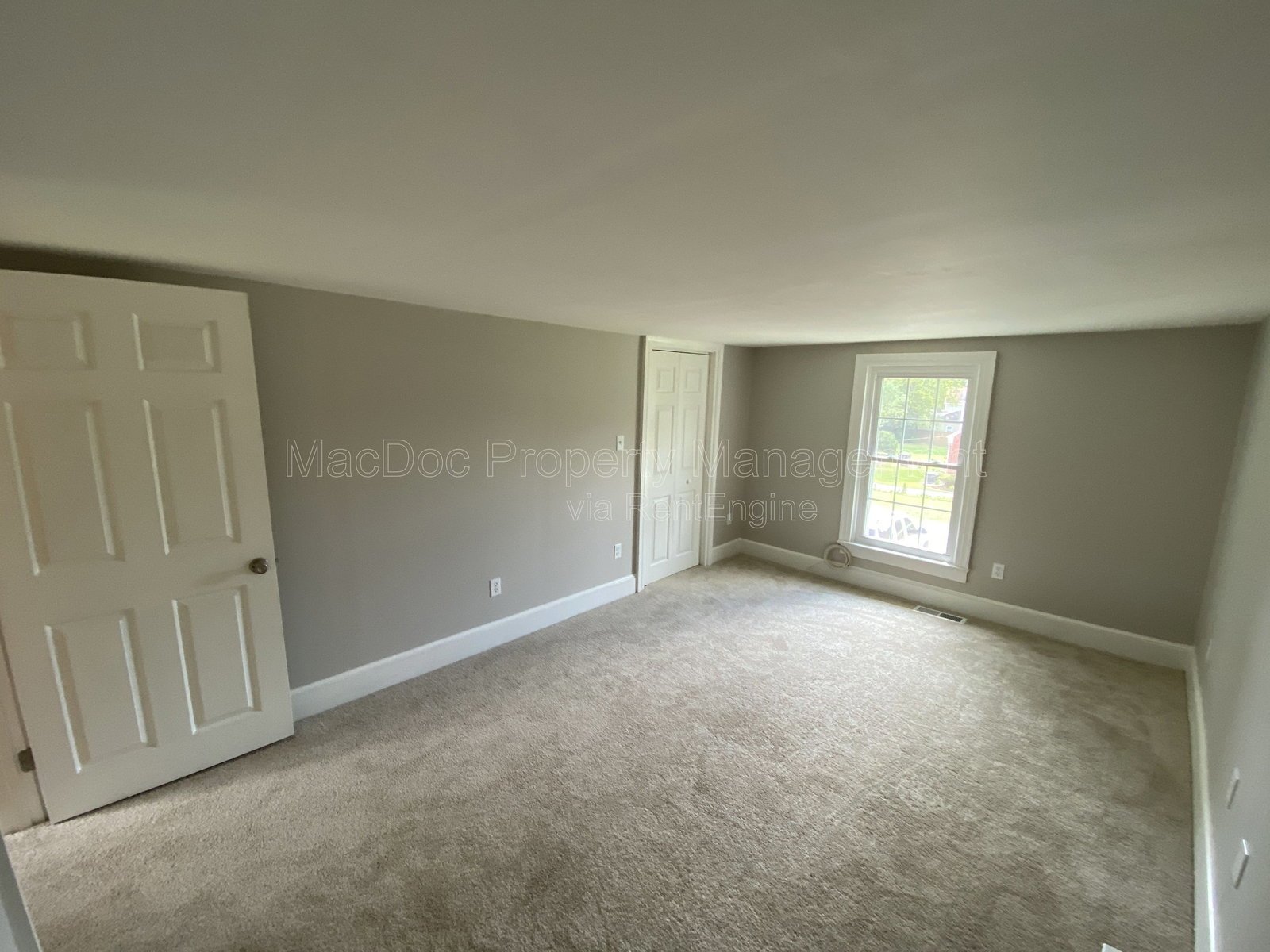 210 Milford Street Unit B Bowling Green, VA 22427 property image
