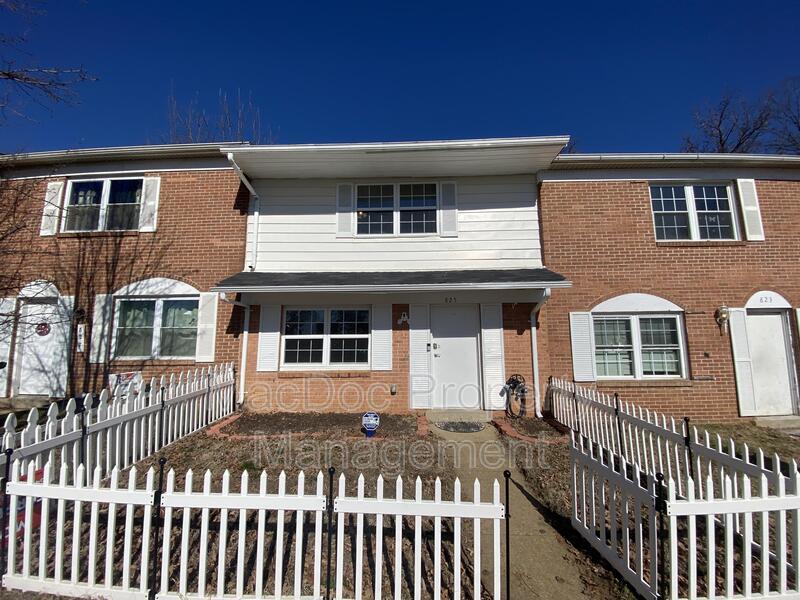 825 Bellows Avenue Fredericksburg, VA 22405 MacDoc Property Management