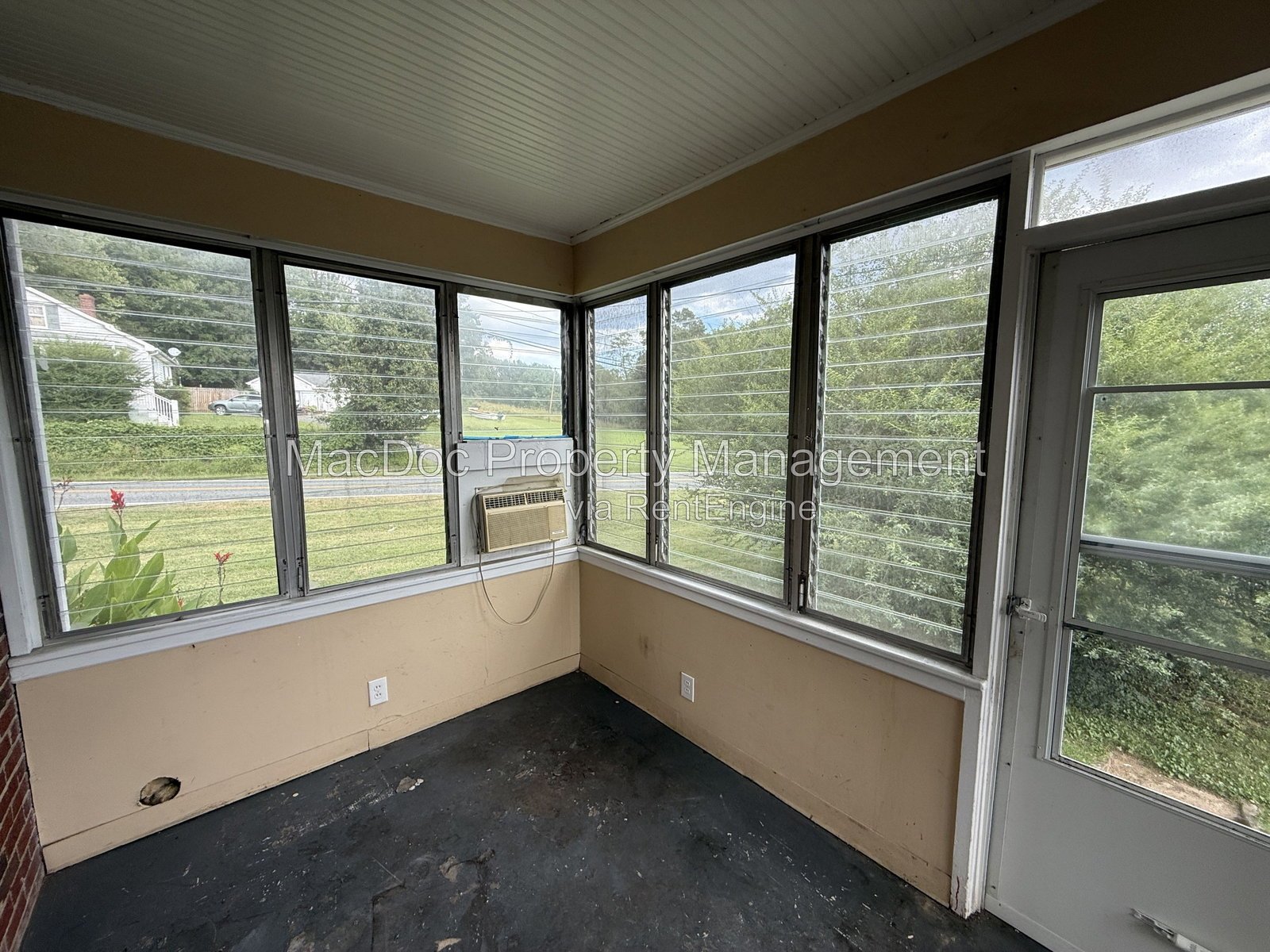 181 Truslow Road - APT 1 Fredericksburg, VA 22405 property image