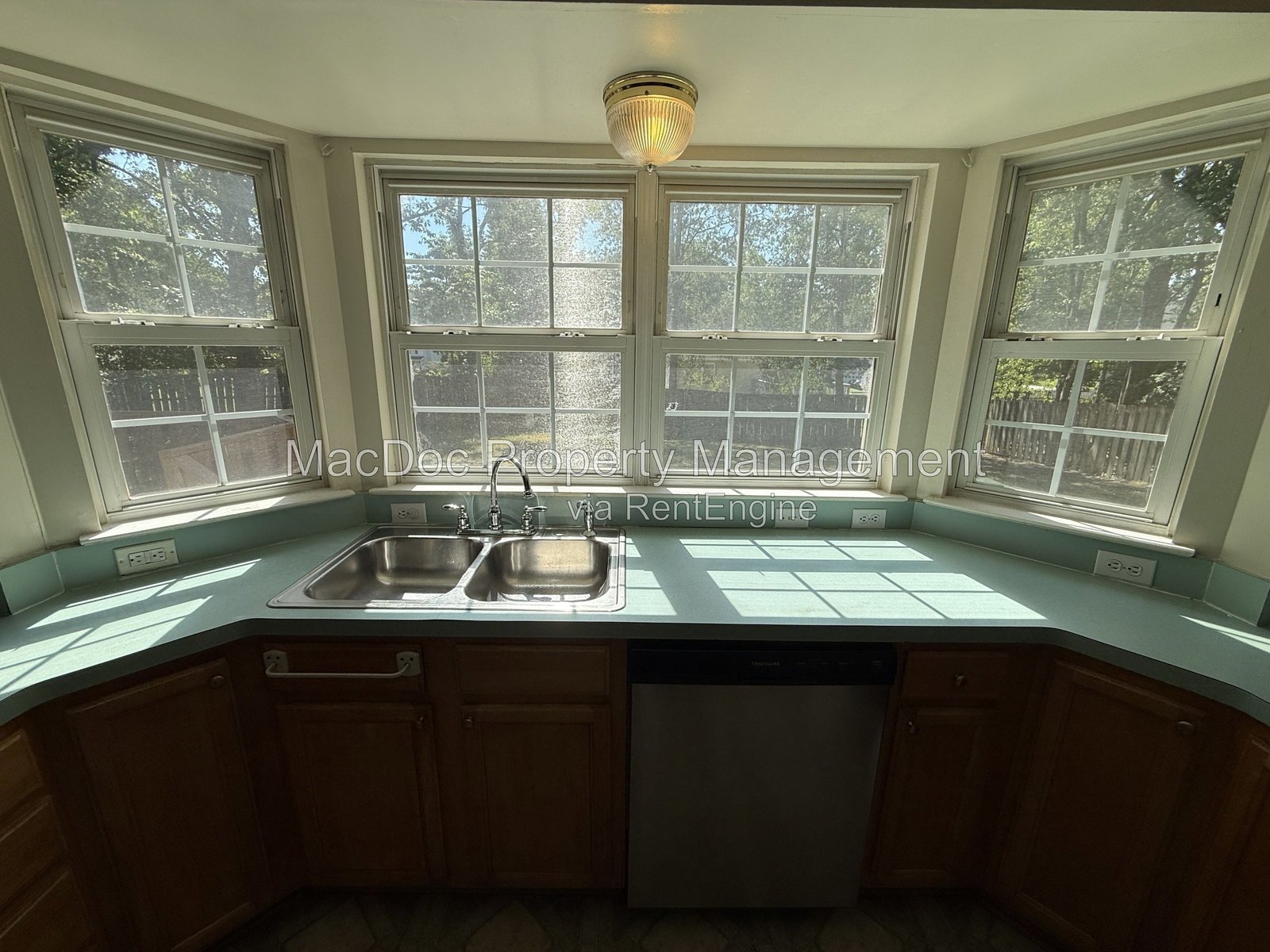9 Brown Circle Fredericksburg, VA 22405 property image